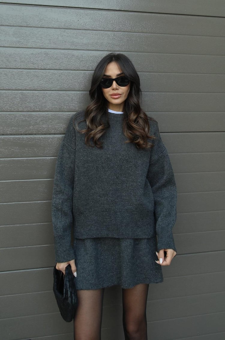 Ensemble Pull et Jupe Chic