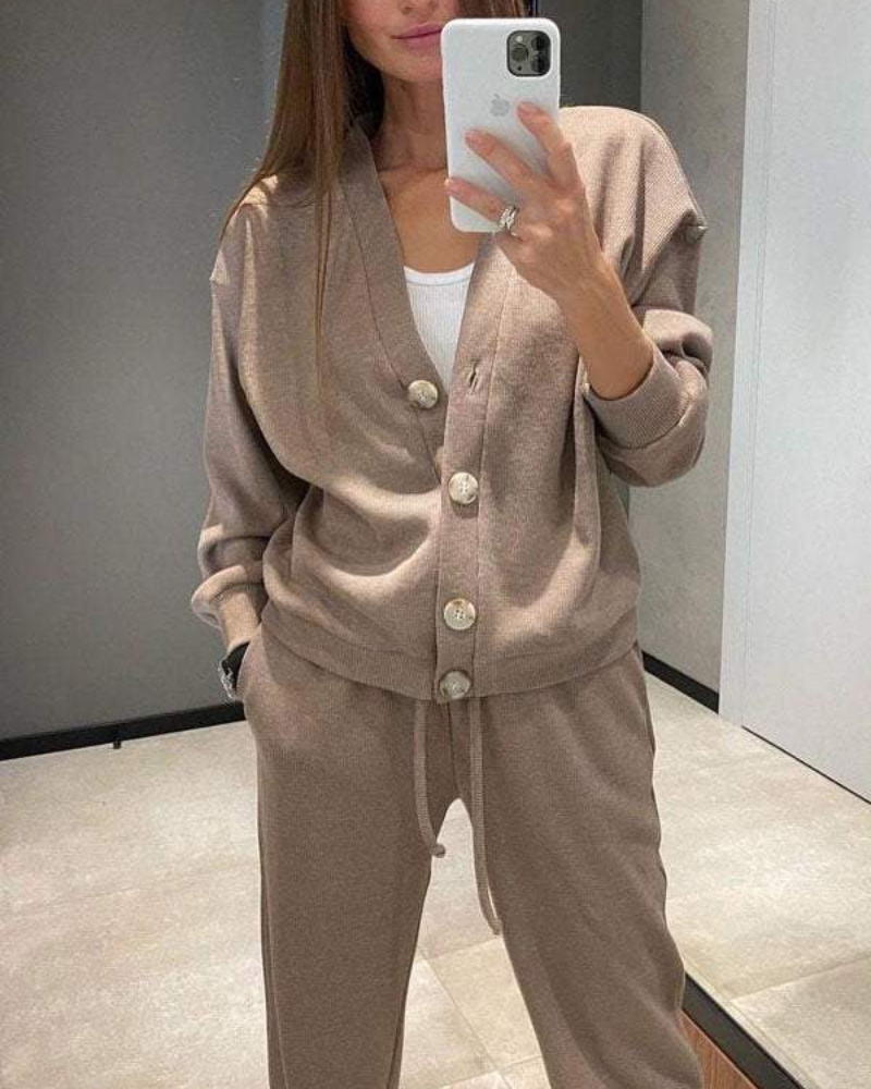 Ensemble Élégant 2 Pièces – Confort et Style au Quotidien