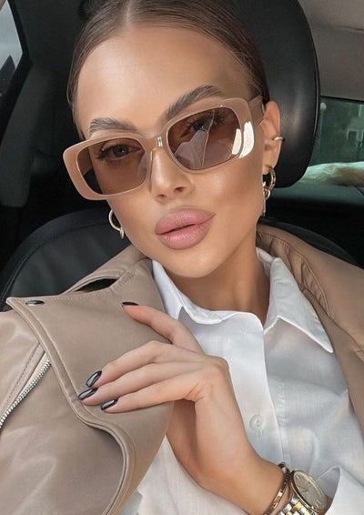 Lunettes de soleil cadre carré-rond