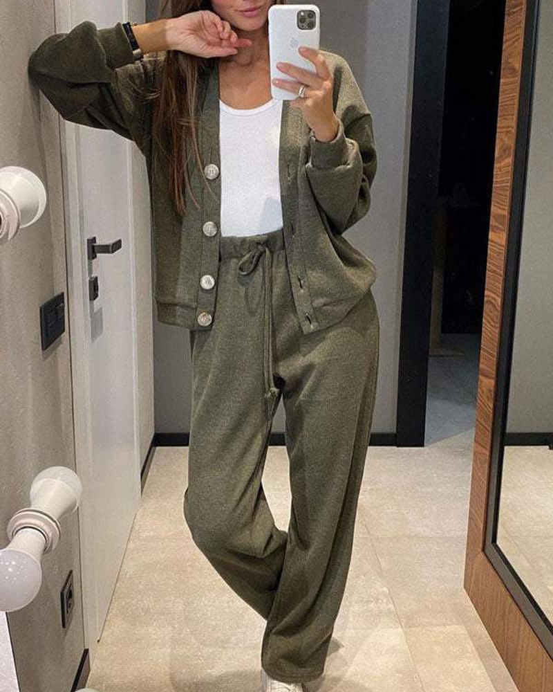 Ensemble Élégant 2 Pièces – Confort et Style au Quotidien